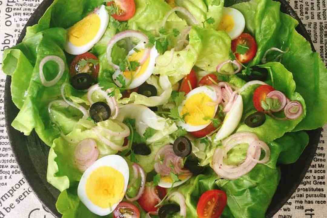 Công thức làm salad rau dầu giấm truyền thống